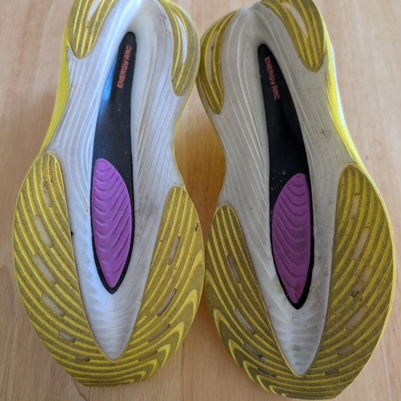 New Balance FuelCell SuperComp Elite V3 - Picture 4 of 4